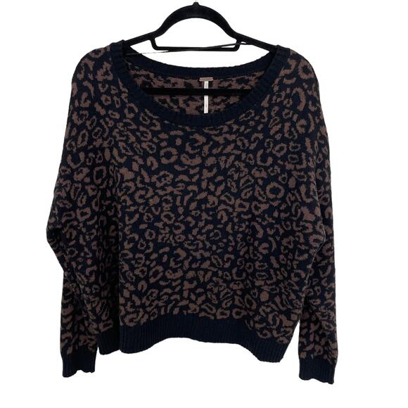 Free People Animal Print Crewneck Sweater Small - Picture 1 of 6